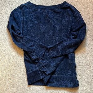 Prana pullover sweatshirt style!  Side detailing.  Stretchy, cotton fabric.